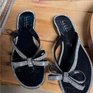 Nicole Miller Black Rhinestone Bow Slide Sandals. Rubber